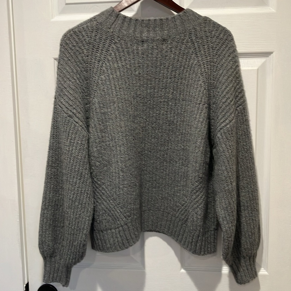 Old Navy Mockneck Cropped Gray XL Sweater - Picture 2 of 7